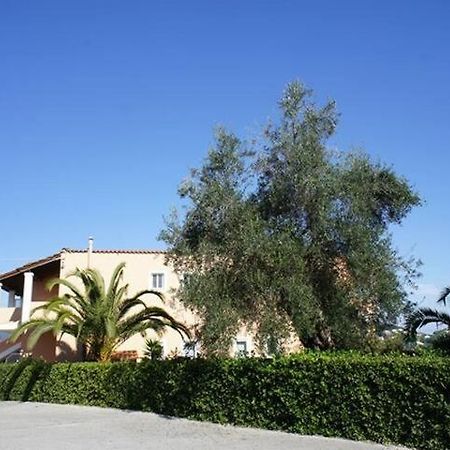 Villa Rosa Apartments Гоувия Экстерьер фото