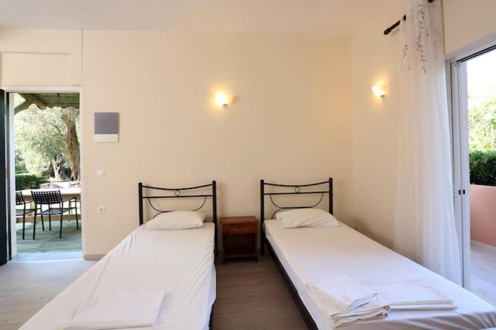 Villa Rosa Apartments Гоувия Экстерьер фото